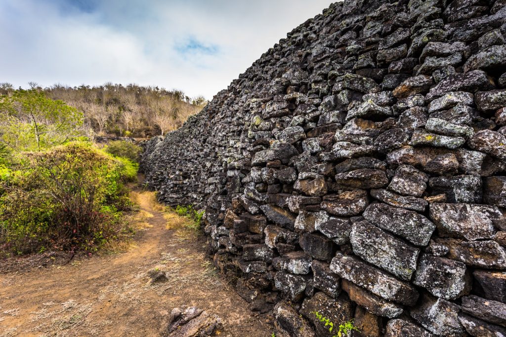 budget travel galapagos