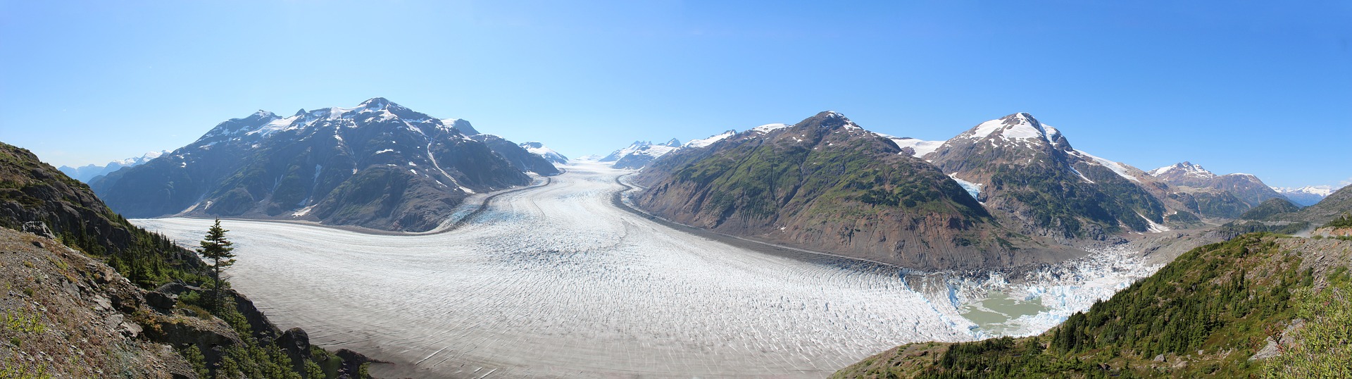 salmon-glacier-1630072_1920