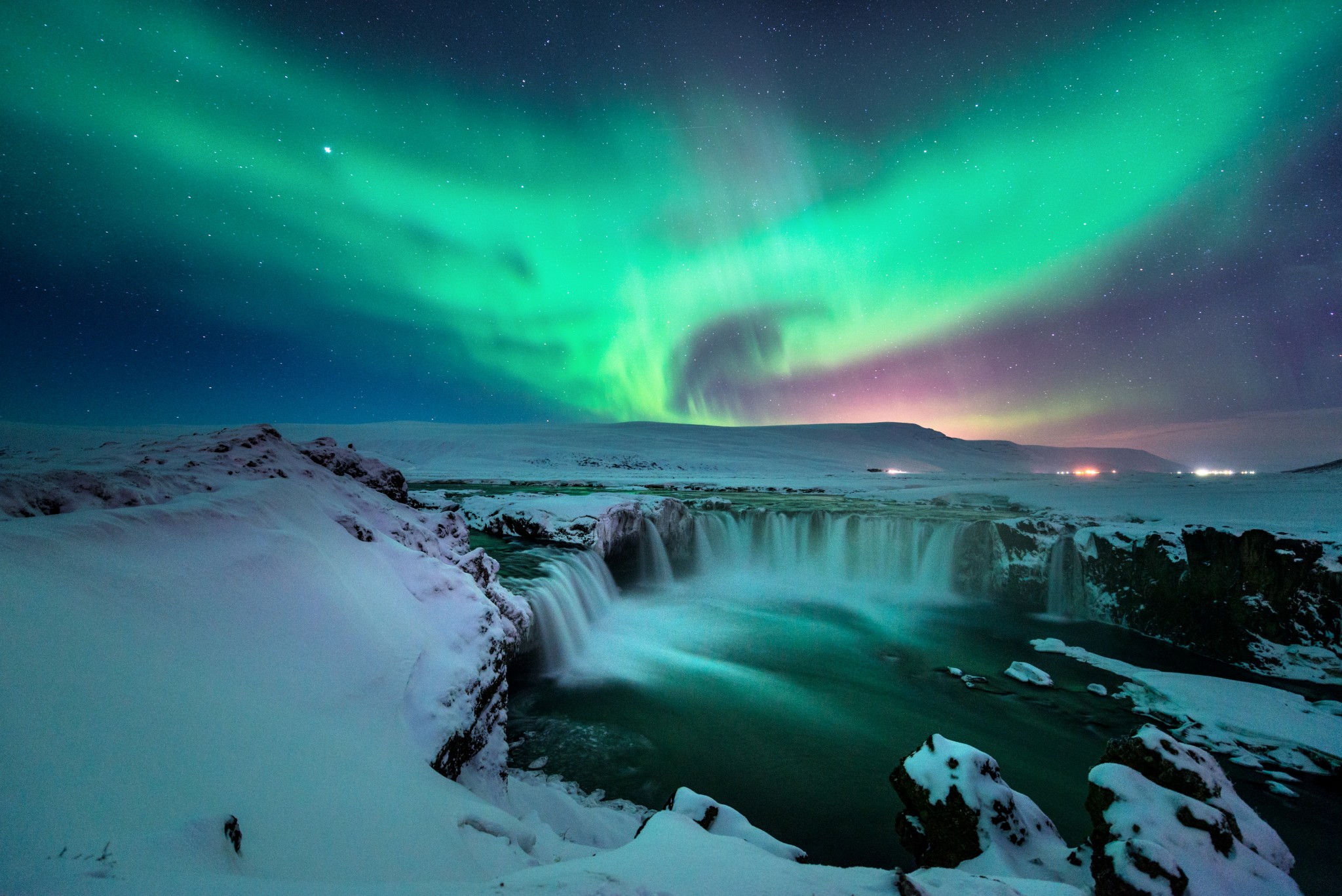 Procent Siden opdagelse The BEST Places to See The Northern Lights - Thrifty Nomads