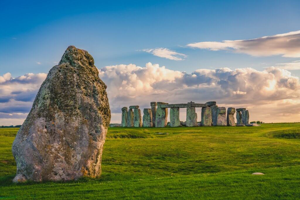 travel salisbury to stonehenge